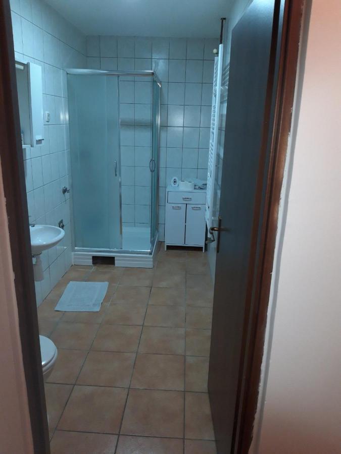 Apartment Eurho Osijek Exterior foto