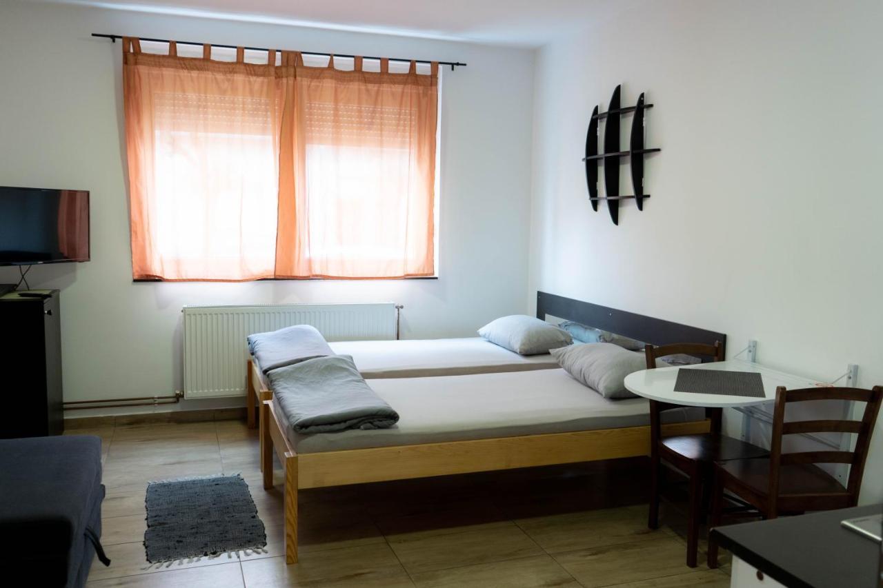 Apartment Eurho Osijek Exterior foto