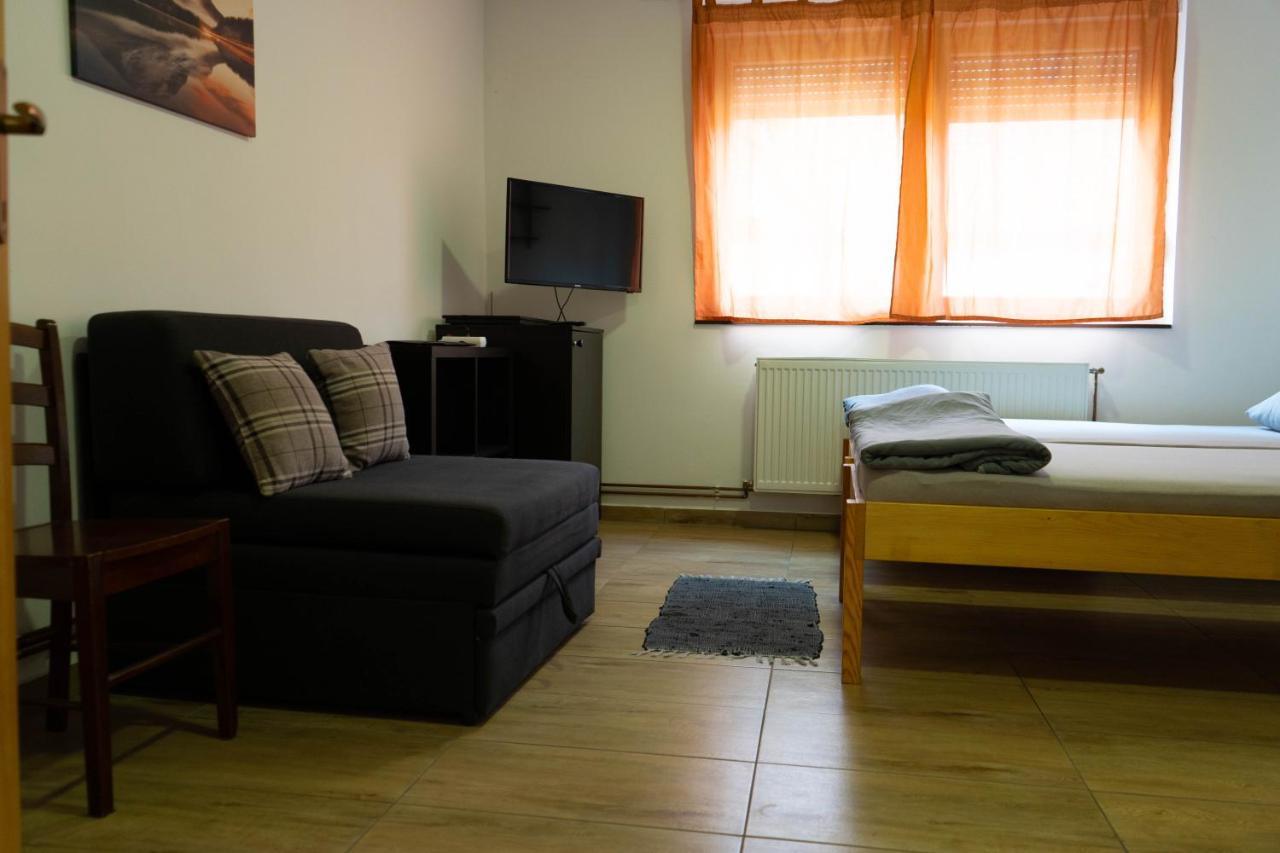 Apartment Eurho Osijek Exterior foto